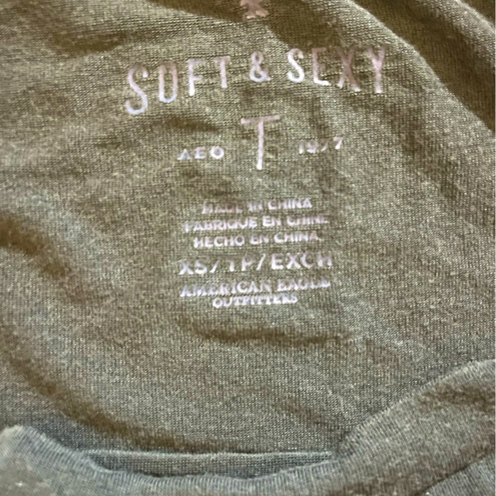 American Eagle soft and sexy tee - Picture 2 of 3